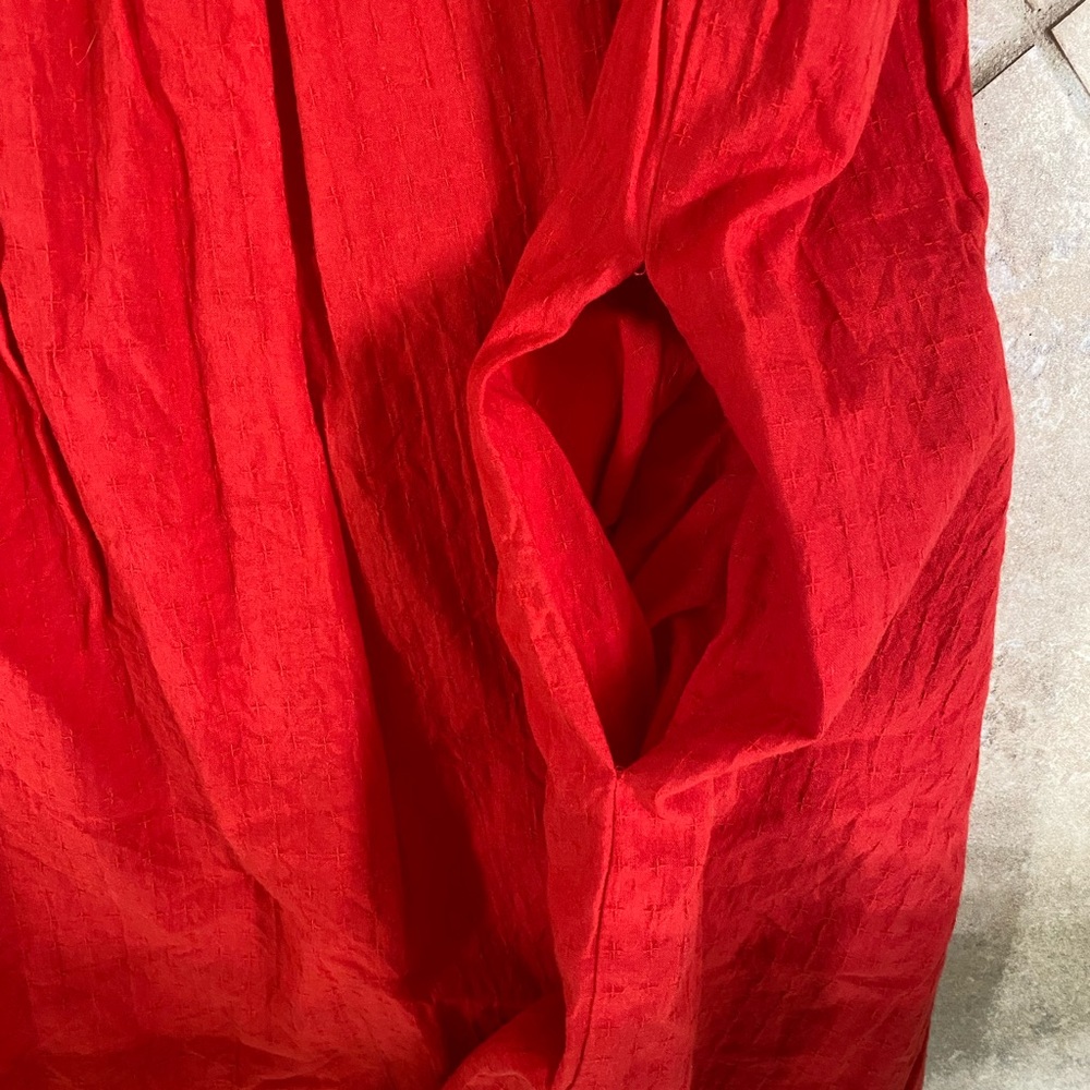 Red Dress - Picture 3 of 3